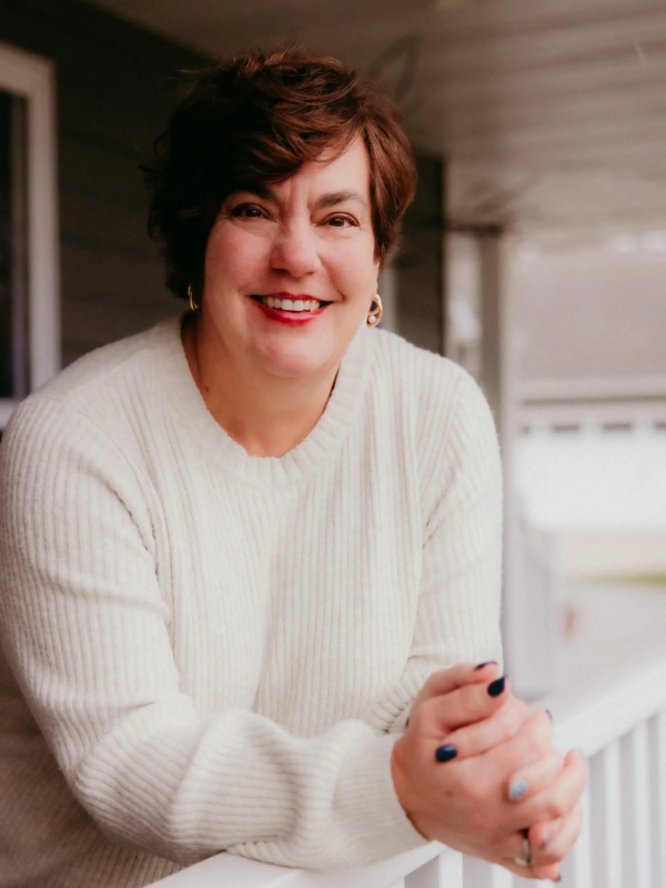 Forever Home Real Estate Office Manager Michelle Mechler